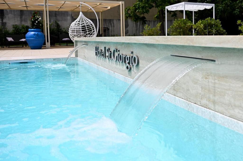 Hotel St. Giorgio คาสเตล ซาน จิออร์จิโอ ภายนอก รูปภาพ